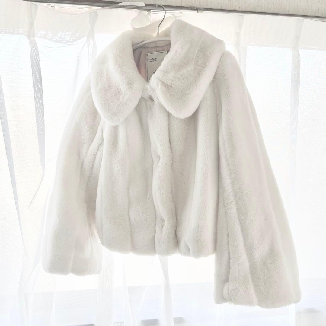 【Her lip to】 Winter Love Faux Fur Coat