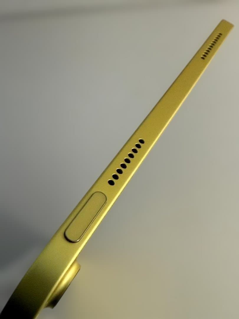 iPad 11インチ Wi-Fi 128GB 2025年モデル MD4D4J/A