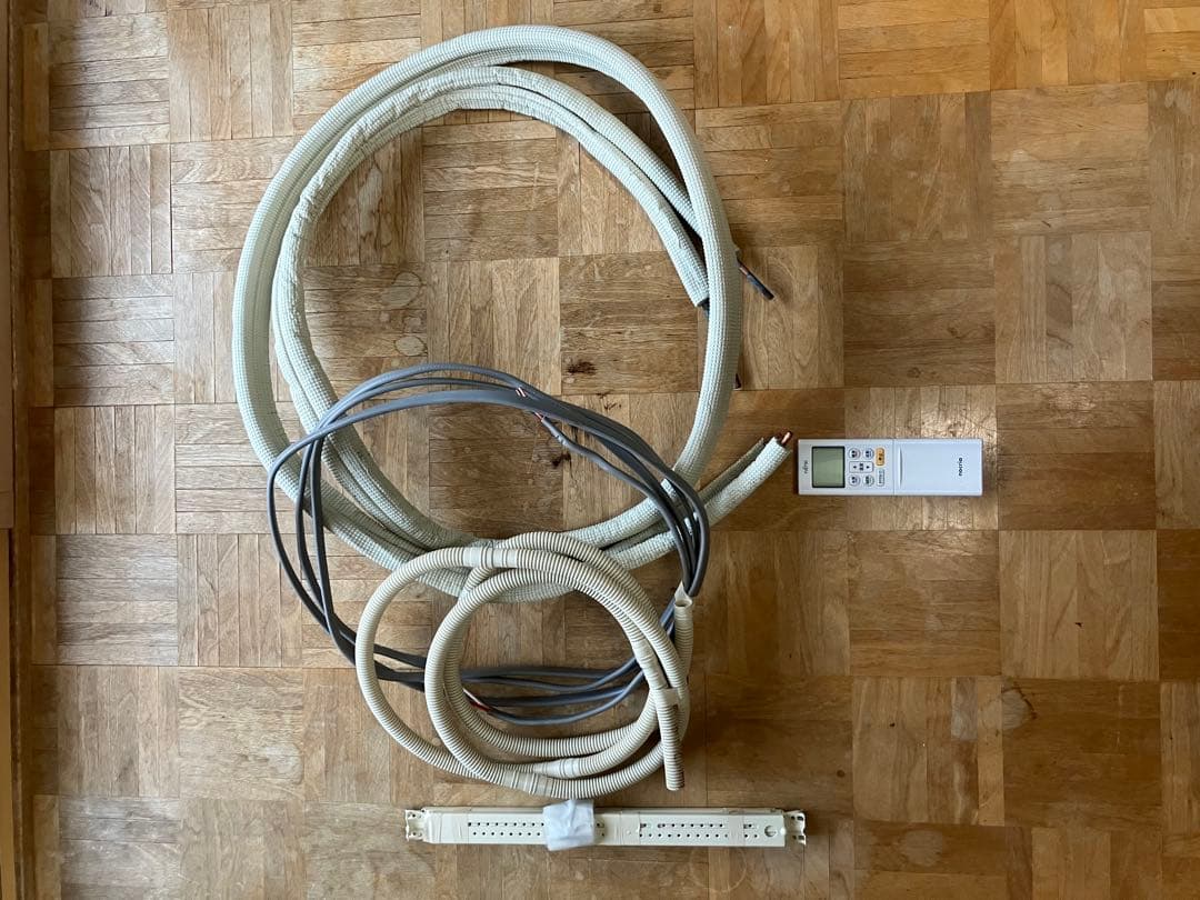 nocria エアコン　※室外機も購入必要　エアコンのみ購入不可