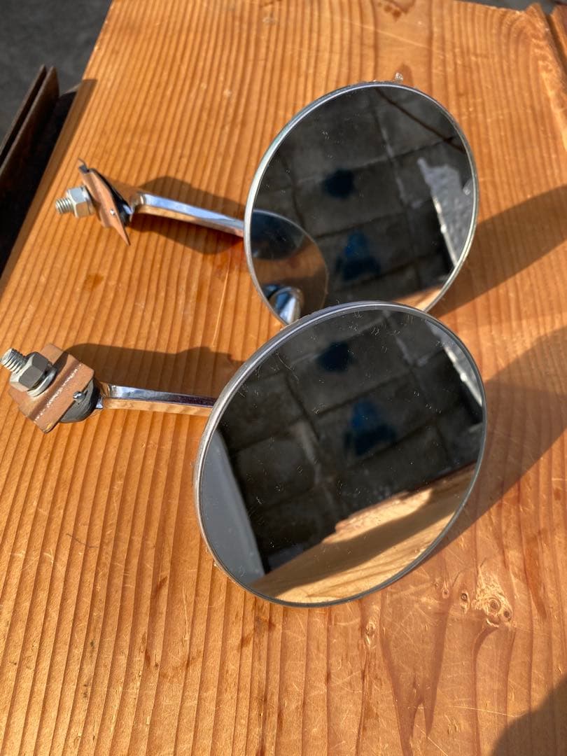 「汎用旧車　丸型ミラー　左右　未使用」