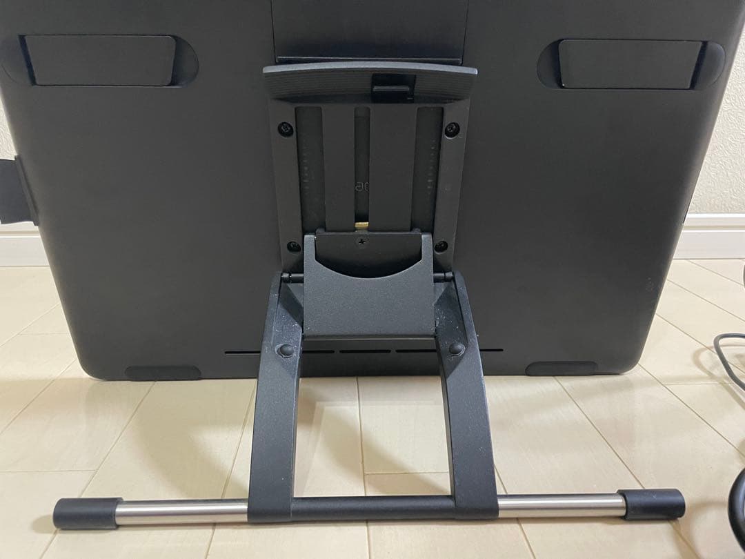 Wacom cintiq16本体備品完備、専用スタンド、左手デバイスセット