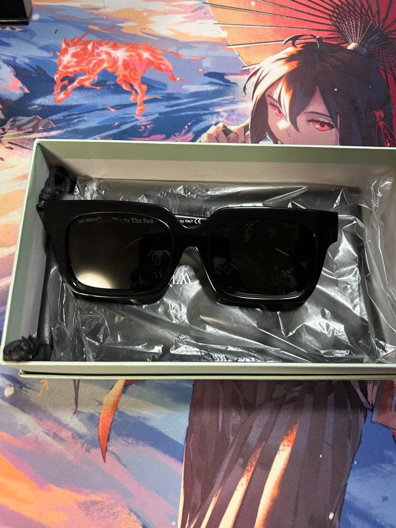 た*ま様 篠塚辰樹 着用　off-white サングラス