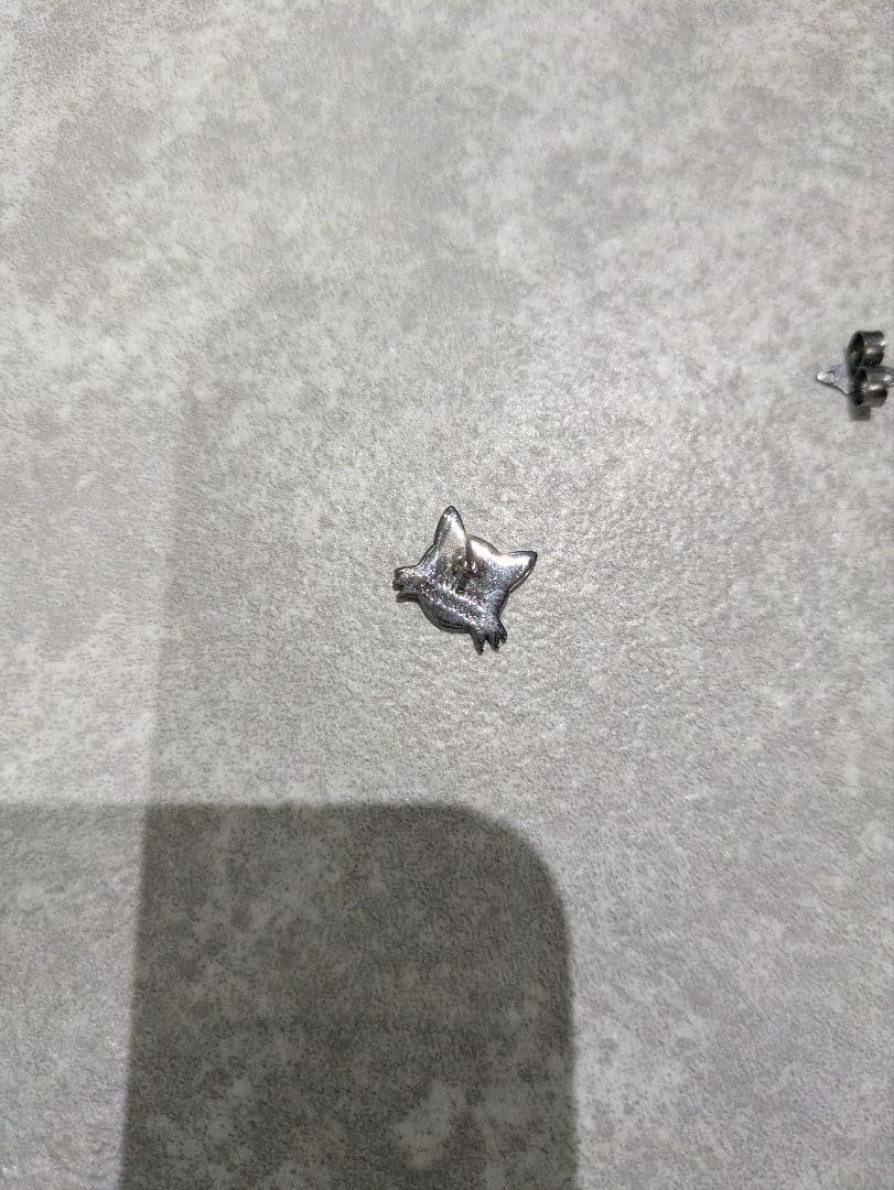 Vivienne Westwood 猫　ピアス　片方