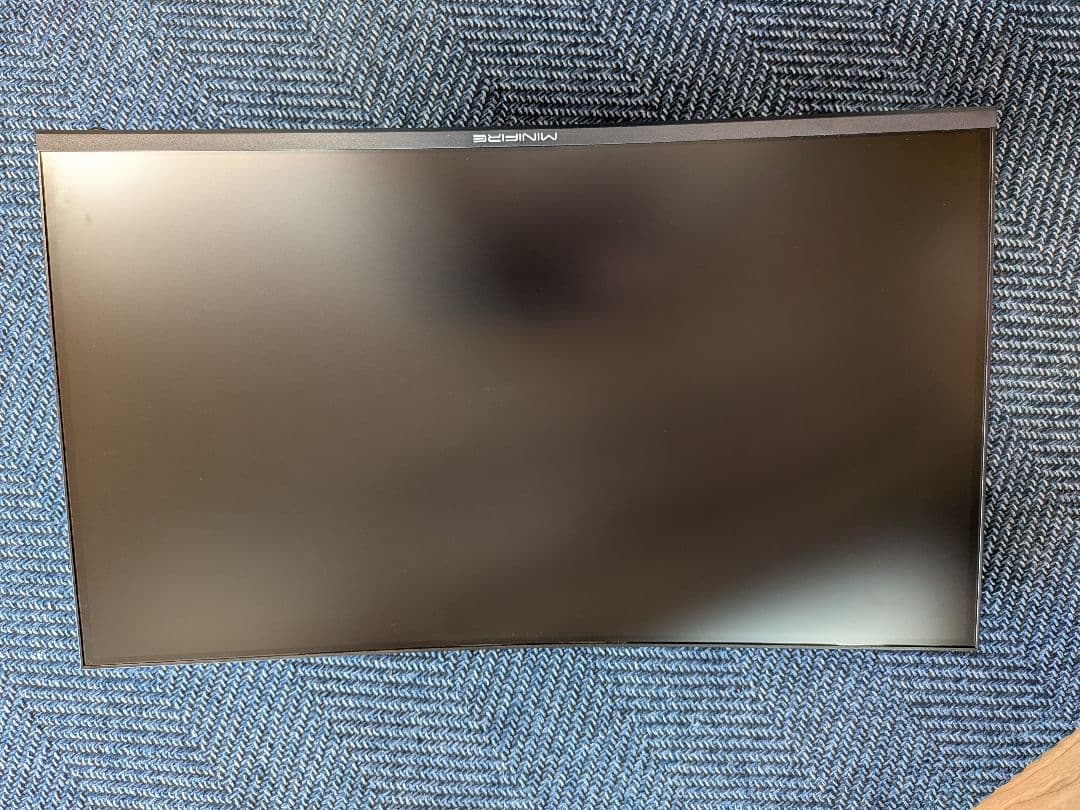 minifire 湾曲24インチゲーミングモニター