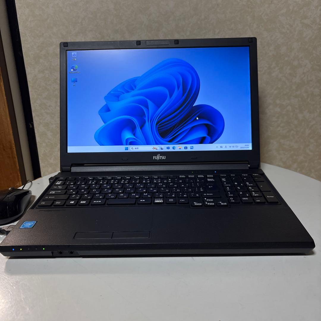 Fujitsu Lifebook ノートPC