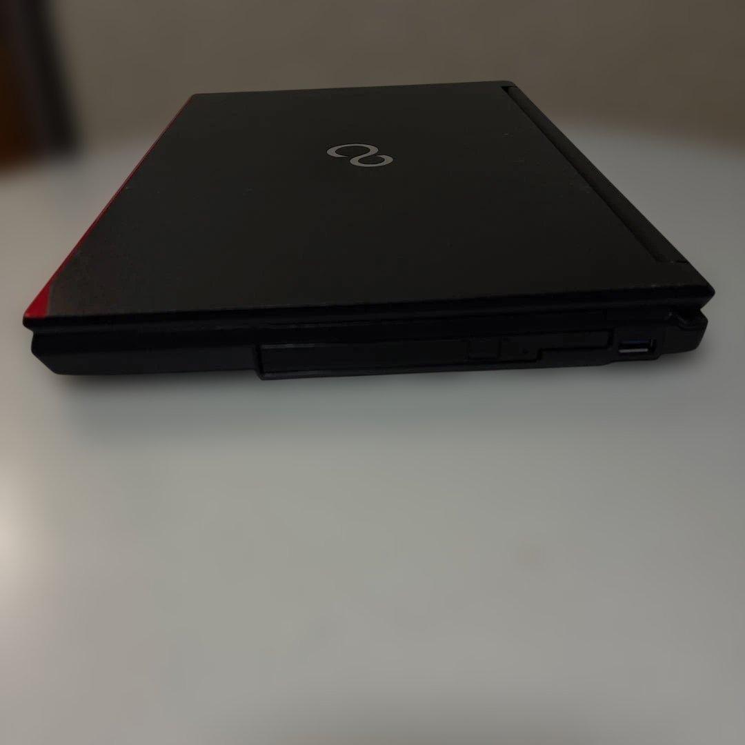 Fujitsu Lifebook ノートPC