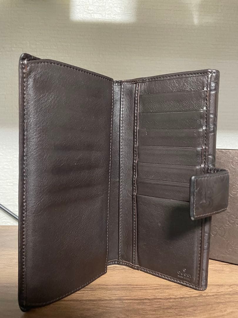 GUCCI ブラウンレザー 長財布