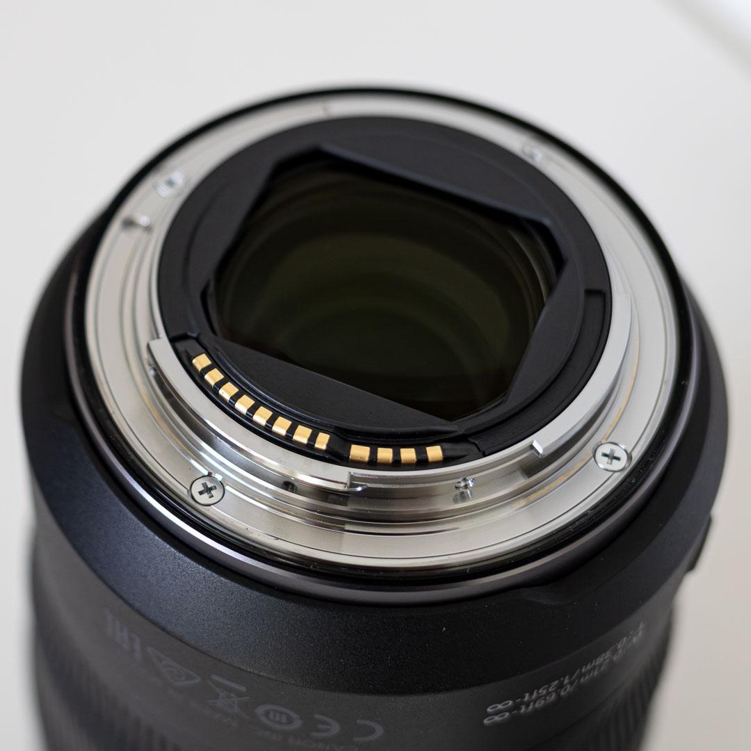 Canon RF24-70mm F2.8L IS USM レンズ保護フィルター付