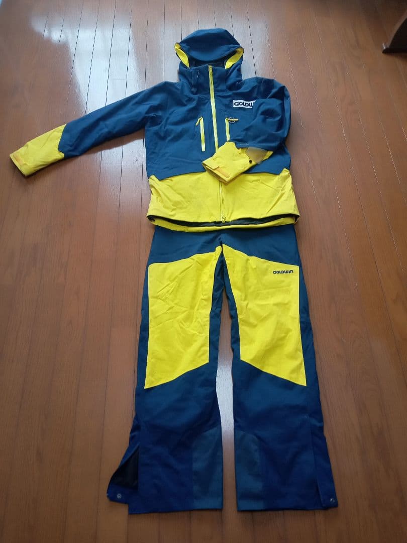 限定品　Goldwinスキーウェア