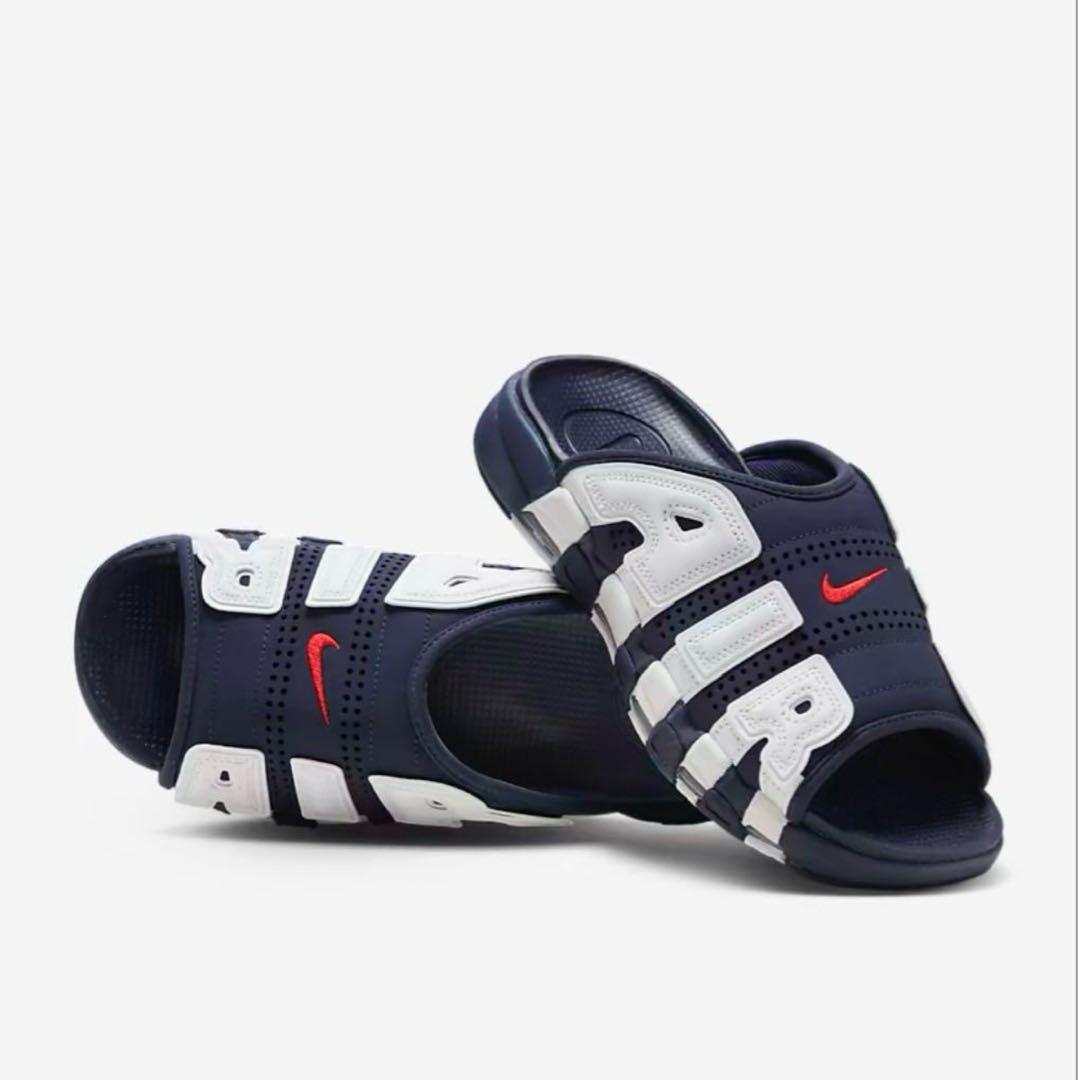 26ネイビー　NIKE エアモアアップテンポ　サンダル