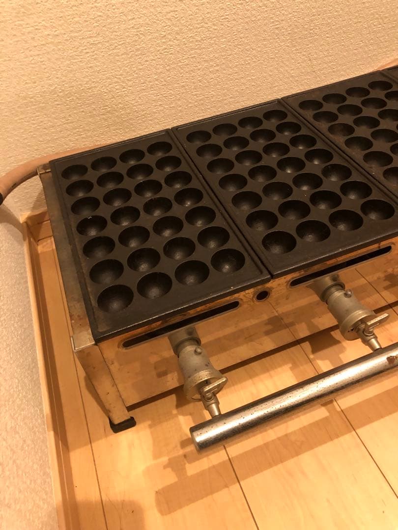 れいんぼう‼️ガス式たこ焼き器 28穴 ×4 業務用都市ガス