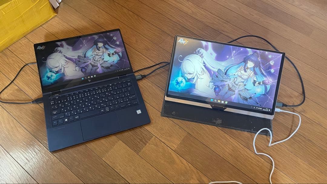 中古Qriom 15.6インチ マルチタッチ　ポータブルモニター