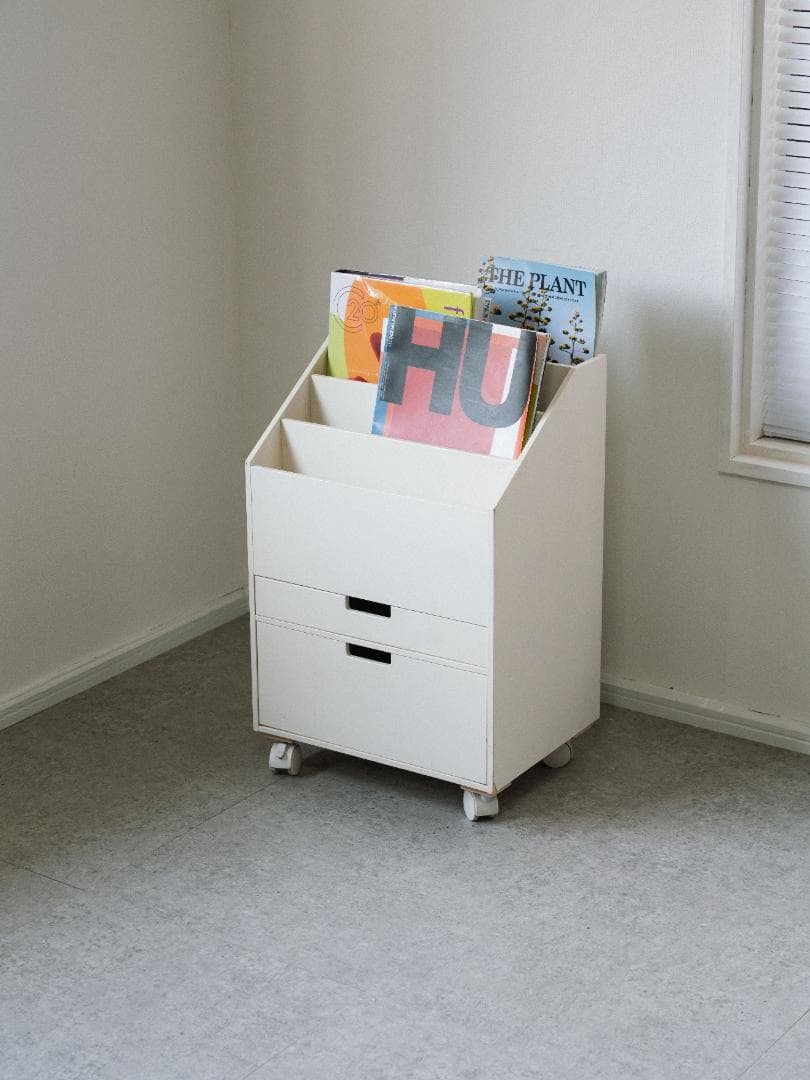 【太郎】マガジンラック・ブックシェルフ 本棚 ワゴン レトロ