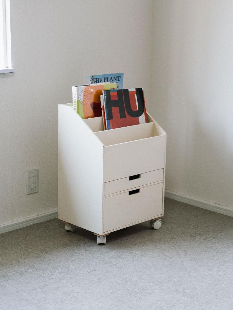 【太郎】マガジンラック・ブックシェルフ 本棚 ワゴン レトロ