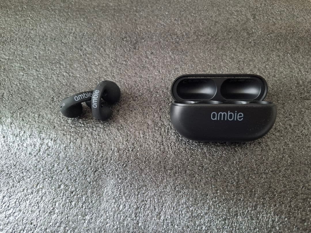 フォースambie AM-TW02 Black×Black