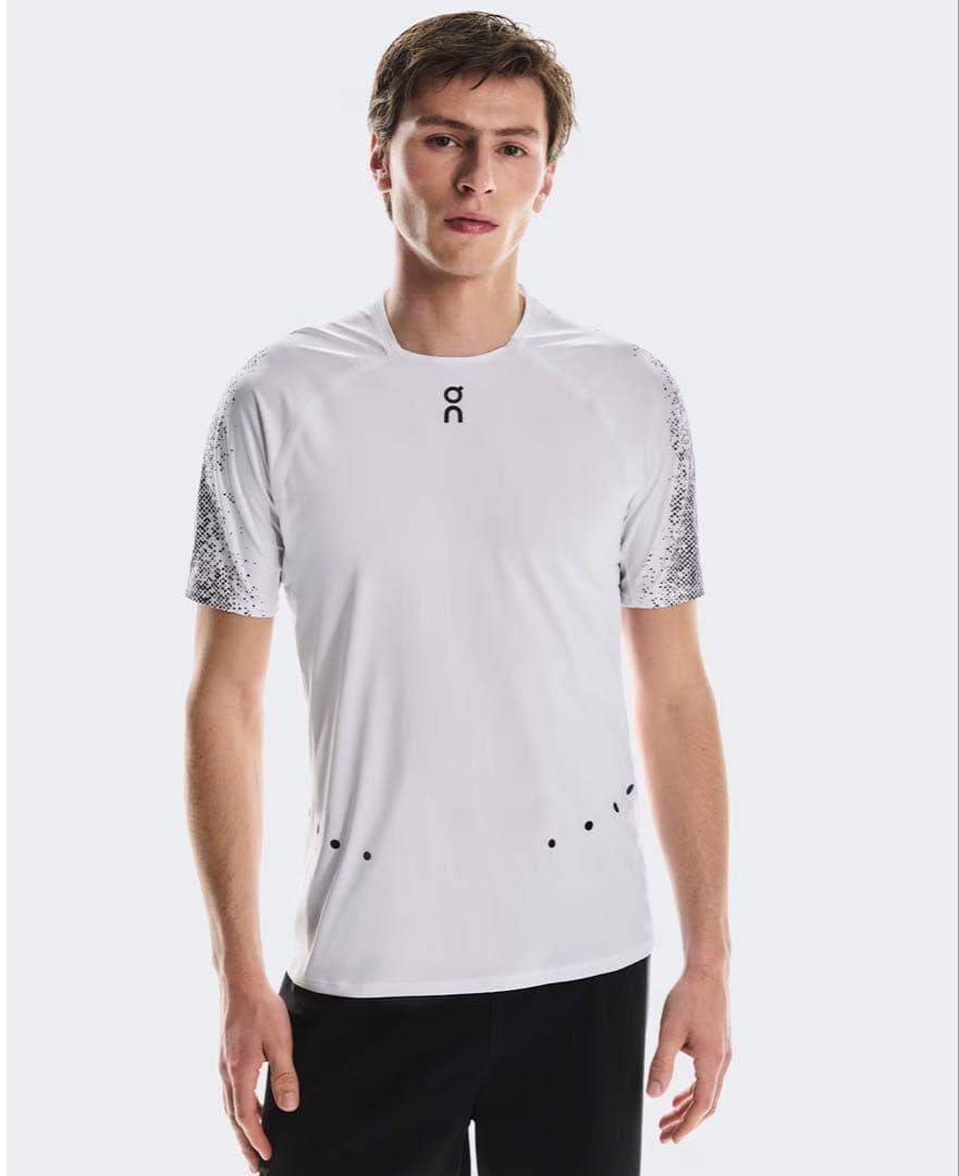 オンOn Ultra-T メンズS ランニングシャツ