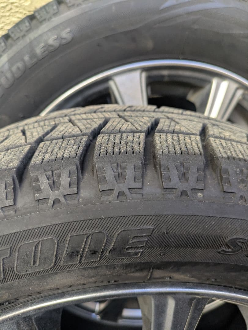 紅月藍ブリヂストンスタッドレスタイヤ 14インチ （2本分の価格）