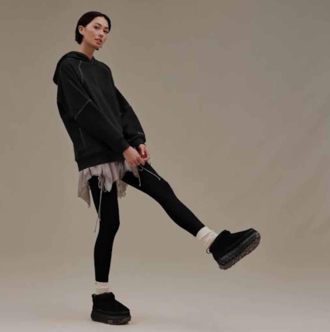 新品未使用 ugg Venture Daze Ultra Mini Cozy