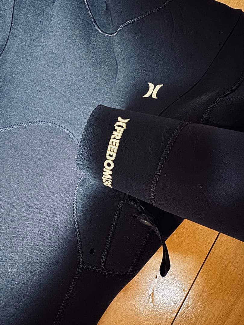 Hurley ハーレー　セミドライ　オール３ミリ オーダーＭＬ位　裏起毛