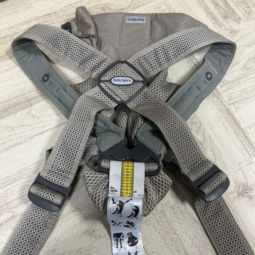 ＊2025.7購入未使用＊ベビービョルン 抱っこ紐　グレーベージュ