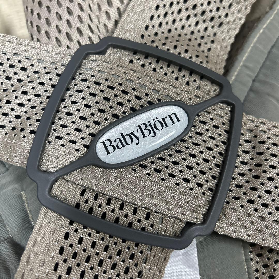 ＊2025.7購入未使用＊ベビービョルン 抱っこ紐　グレーベージュ