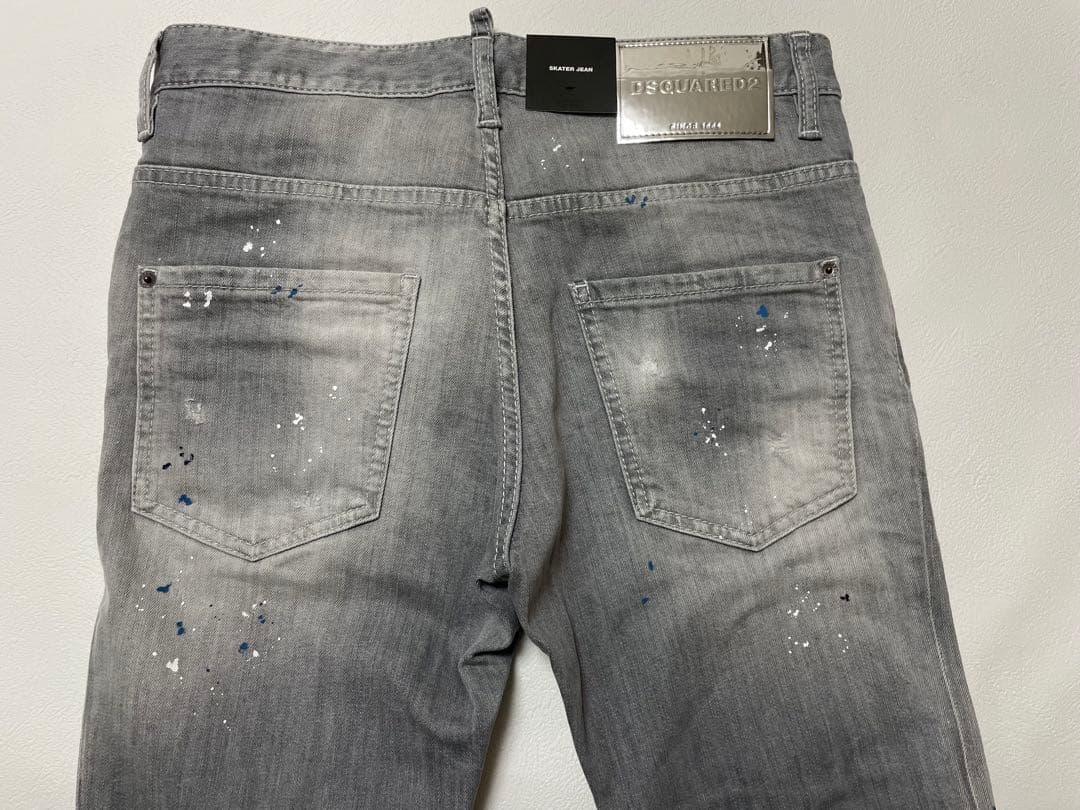 新品タグ付き　 ディースクエアード　24年デニムパンツ　　　定価120000+税