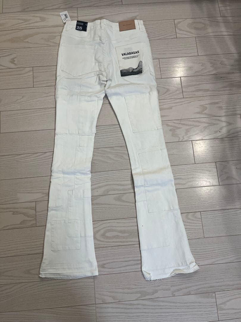 VALABASAS バラバサス スキニーフレアデニム ホワイト新品 28