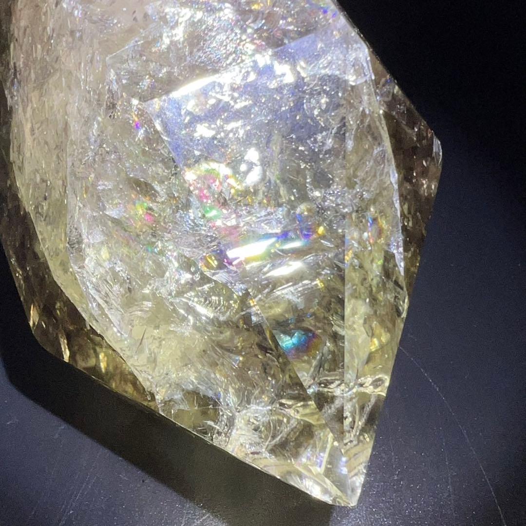 ☆超極上の煌煌さを✨幸運の石✨レインボー ファントムシトリン 六角柱 天然石