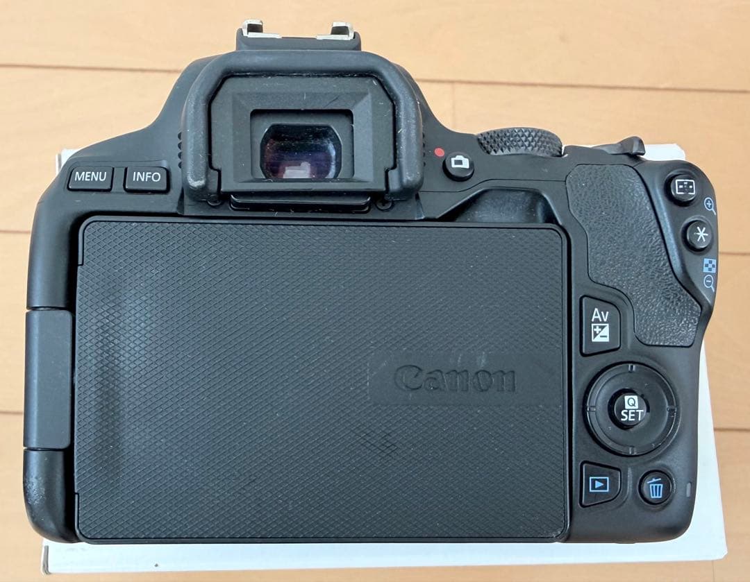 価格改定 Canon EOS Kiss X10 ダブルレンズセット