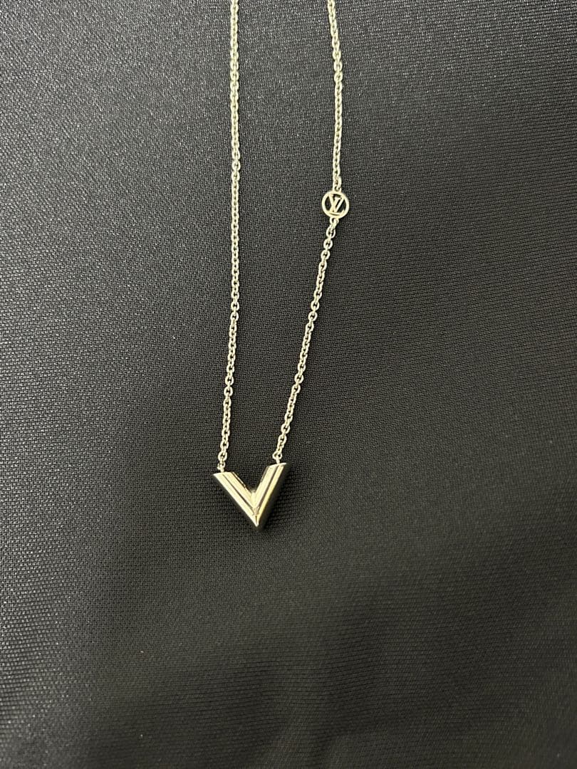 アクセサリー Louis Vuitton Essential V