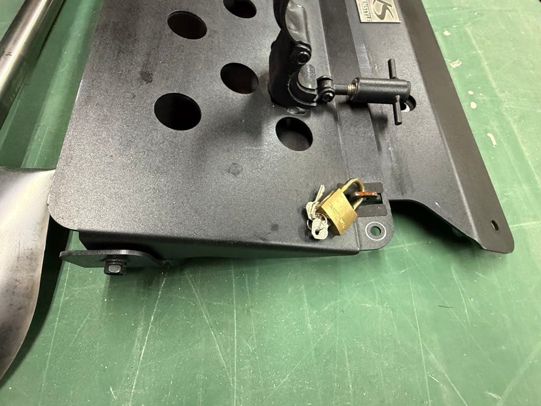 本日限定値引！ジムニーJB64W・JB74W用　リアゲートキャリア