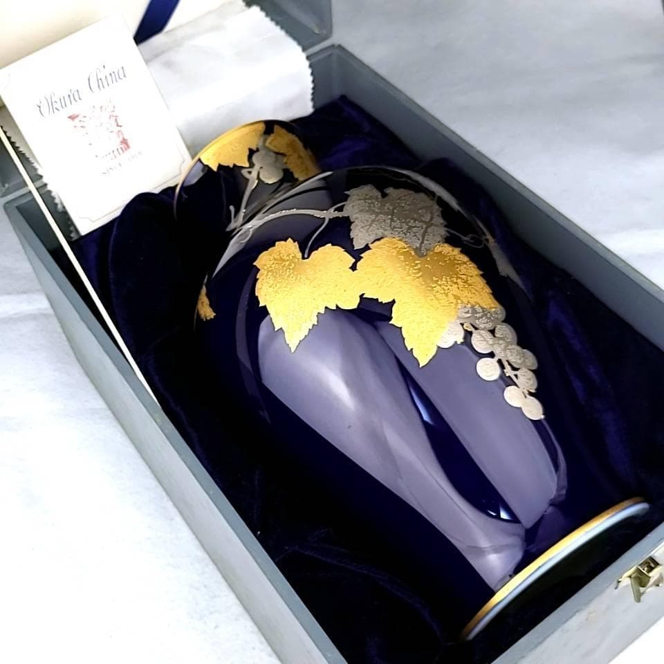 □良品□大倉陶園 瑠璃金蝕ぶどう フラワーベース 花瓶 箱つき