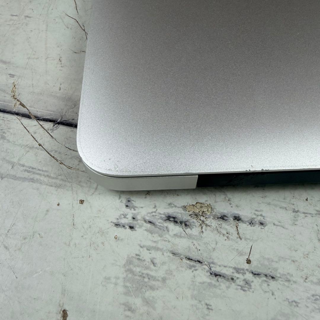 Apple MacBook AIR 2017 13インチ シルバー 充電器付