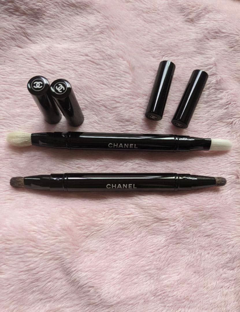 CHANEL シャネル　パンソーデュオ コントゥールブラシ1本　アイシャドウ