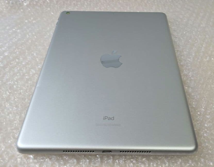 と*ん様 iPad 7◼️第7世代◼️Wi-Fi版◼️バッテリー極良品■純正ケー