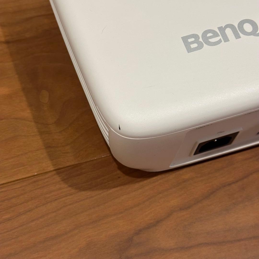 BenQ HT1070 プロジェクター
