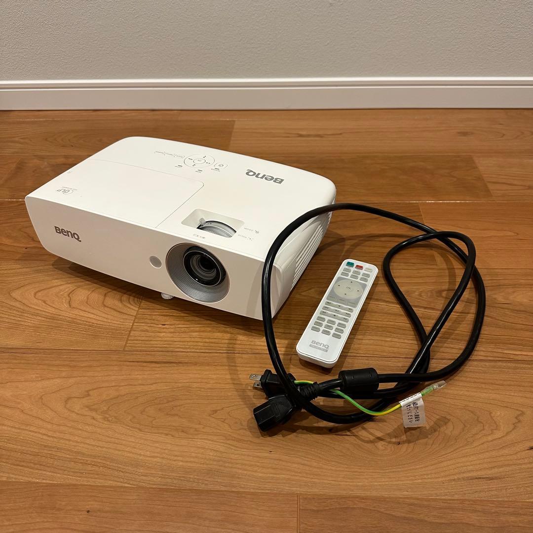 BenQ HT1070 プロジェクター
