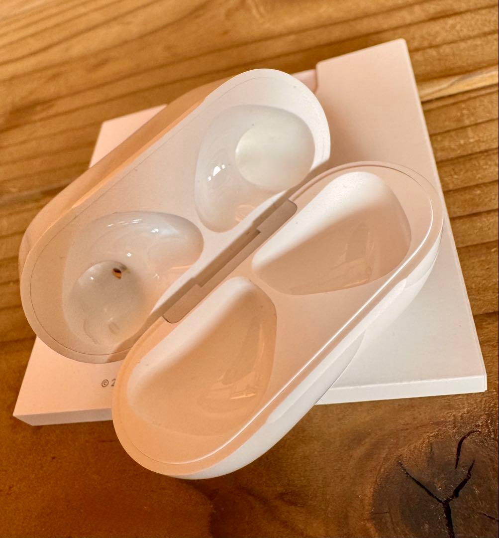 AirPods 4 アクティブノイズキャンセリング 搭載モデル