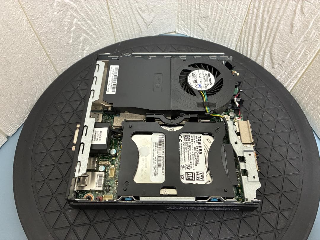 Windowsデスクトップ Lenovo ThinkCentre M710q i3 7100T 4G