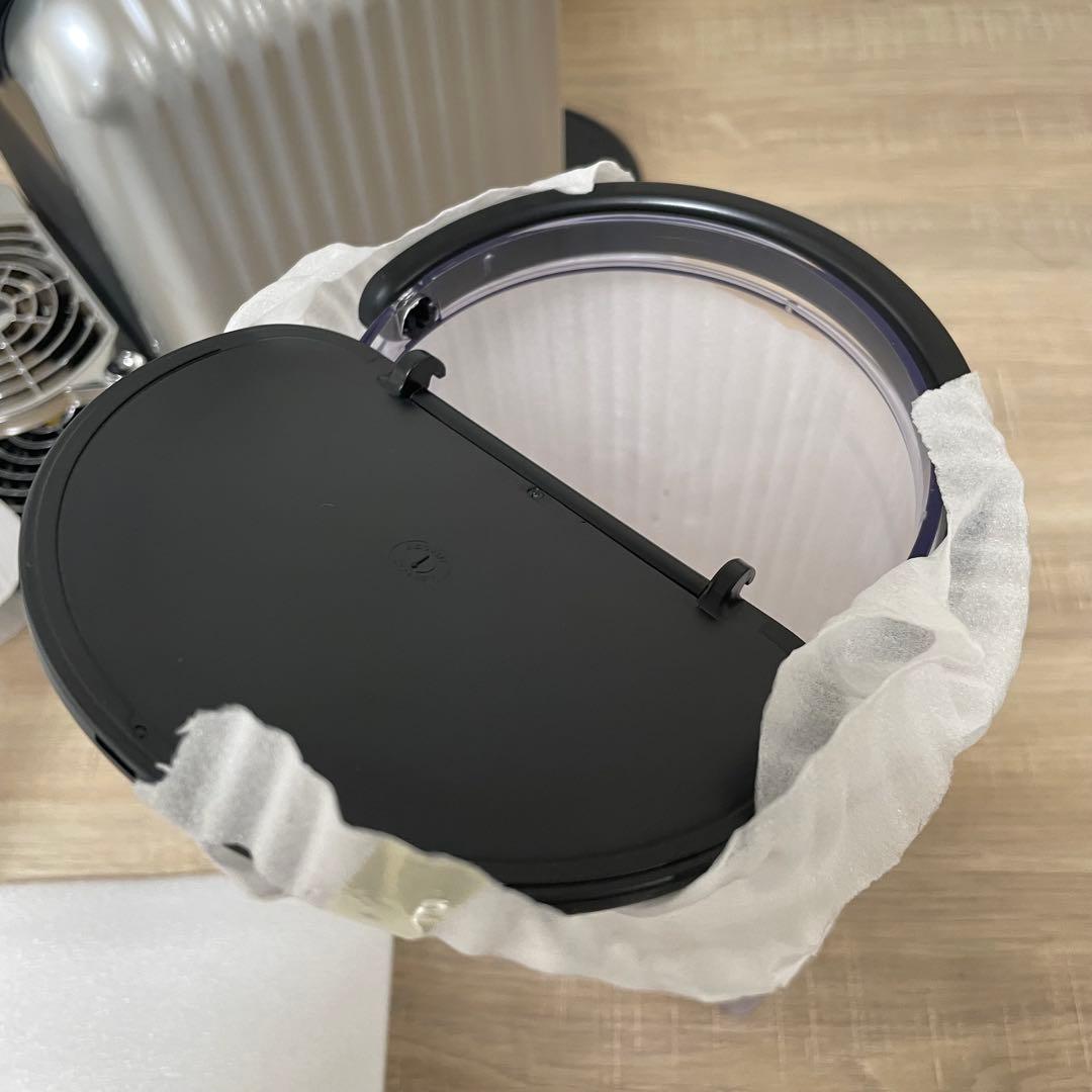 未使用品 ネスプレッソ ZINIUS ジニアス ZN100業務用 コーヒーマシン