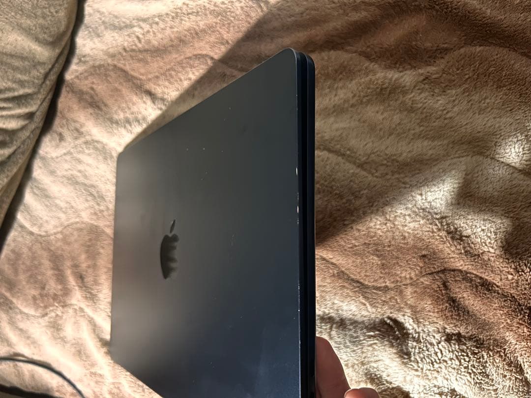 MacBook Air M2 (2022) 本体のみ 箱、付属品無し