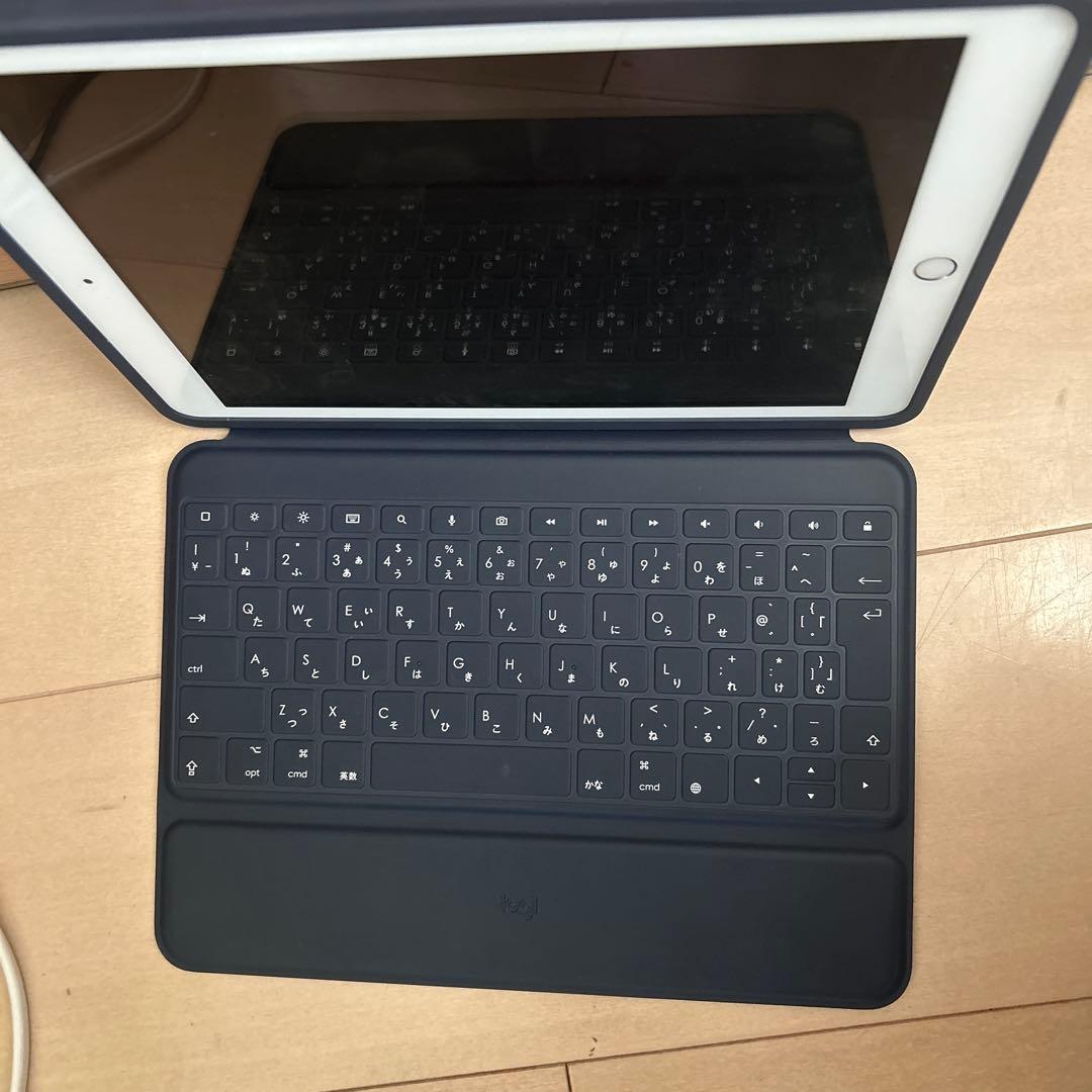 「極美品」　ipad 第8世代　32gbモデル　ケース付き　春からの新生活に！