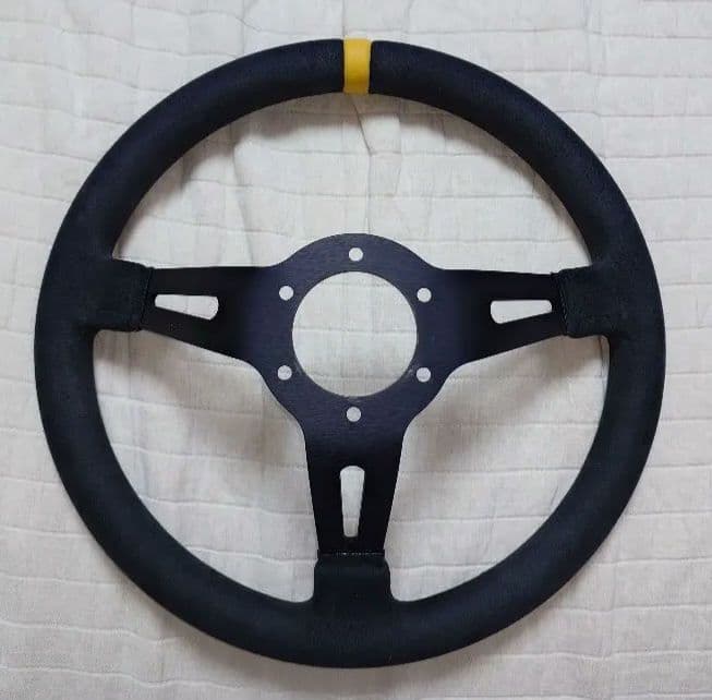 momo Mod.08 330mm マイクロファイバー