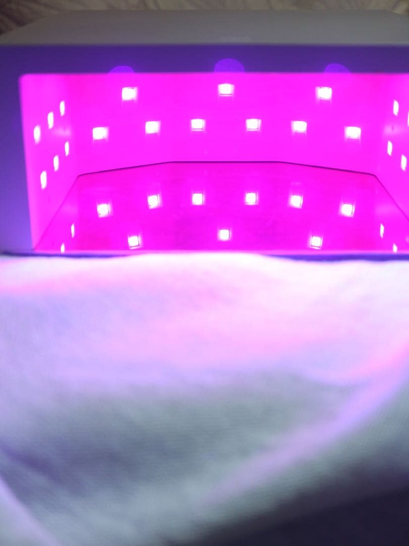 【oui nails】ネイルライト