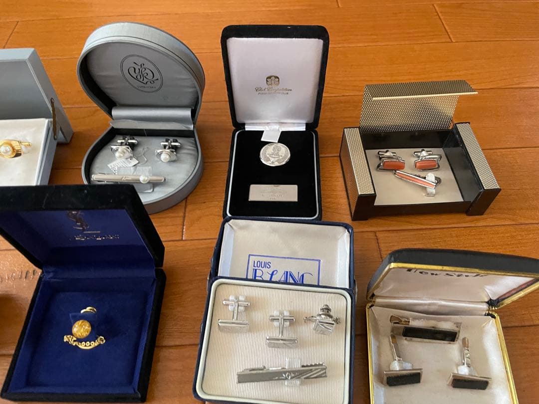 遺品整理　アクセサリー24点