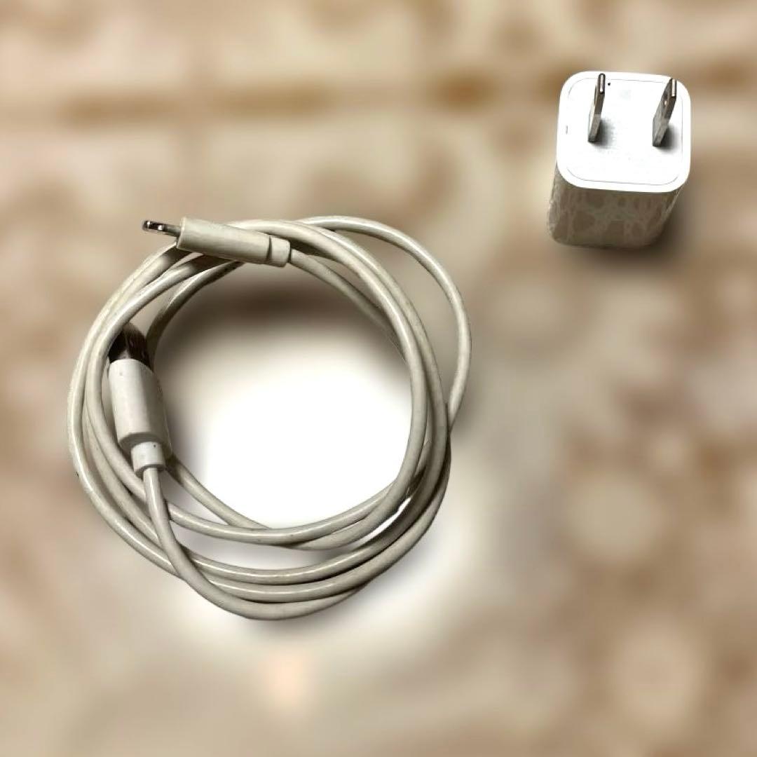 極美品Apple iPhone 8 Plus256GB 純正充電ケーブル付き