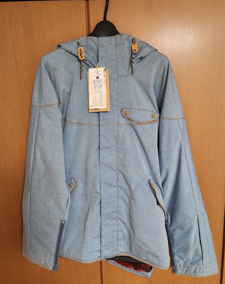 新品未使用　BURTONスノーボードウェア（女性用）　Lサイズ