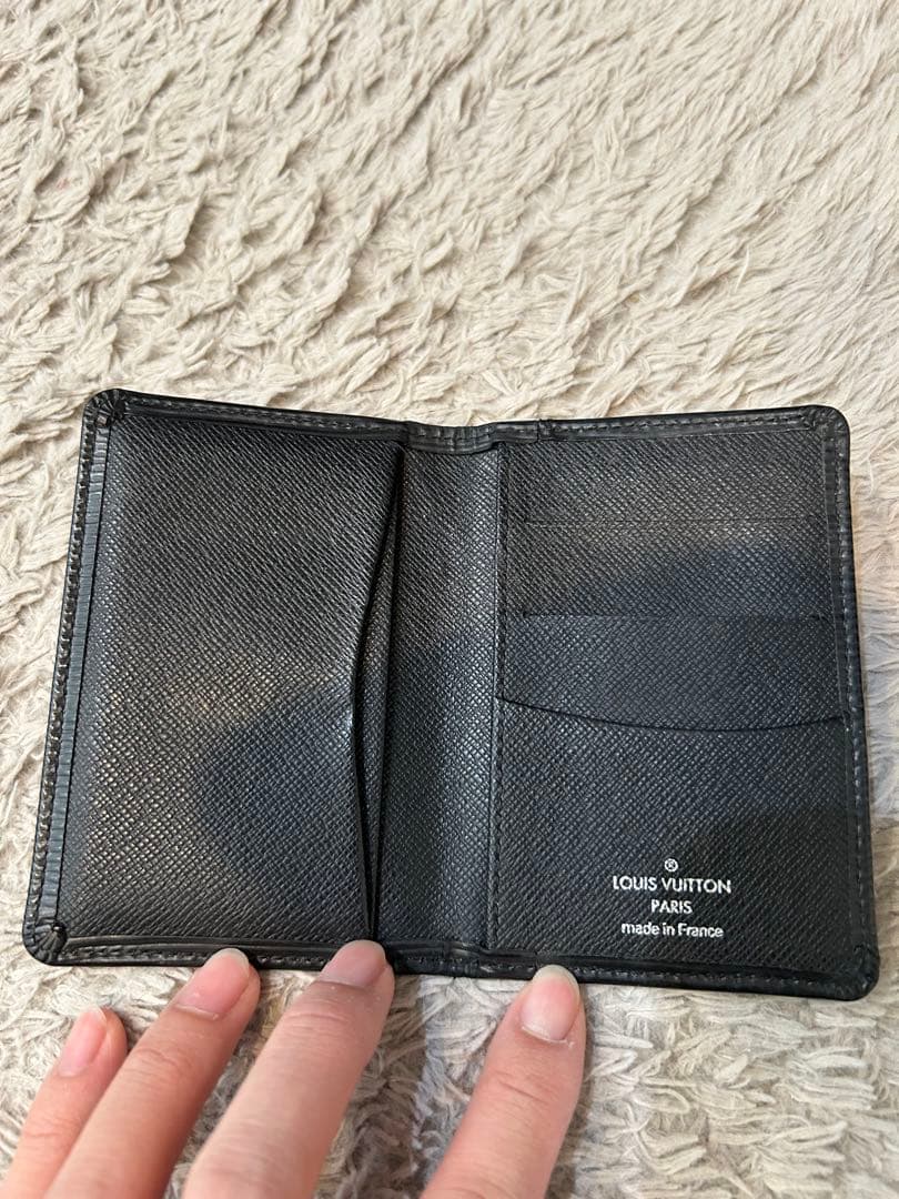 Louis Vuitton エピ 名刺入れ ブラック