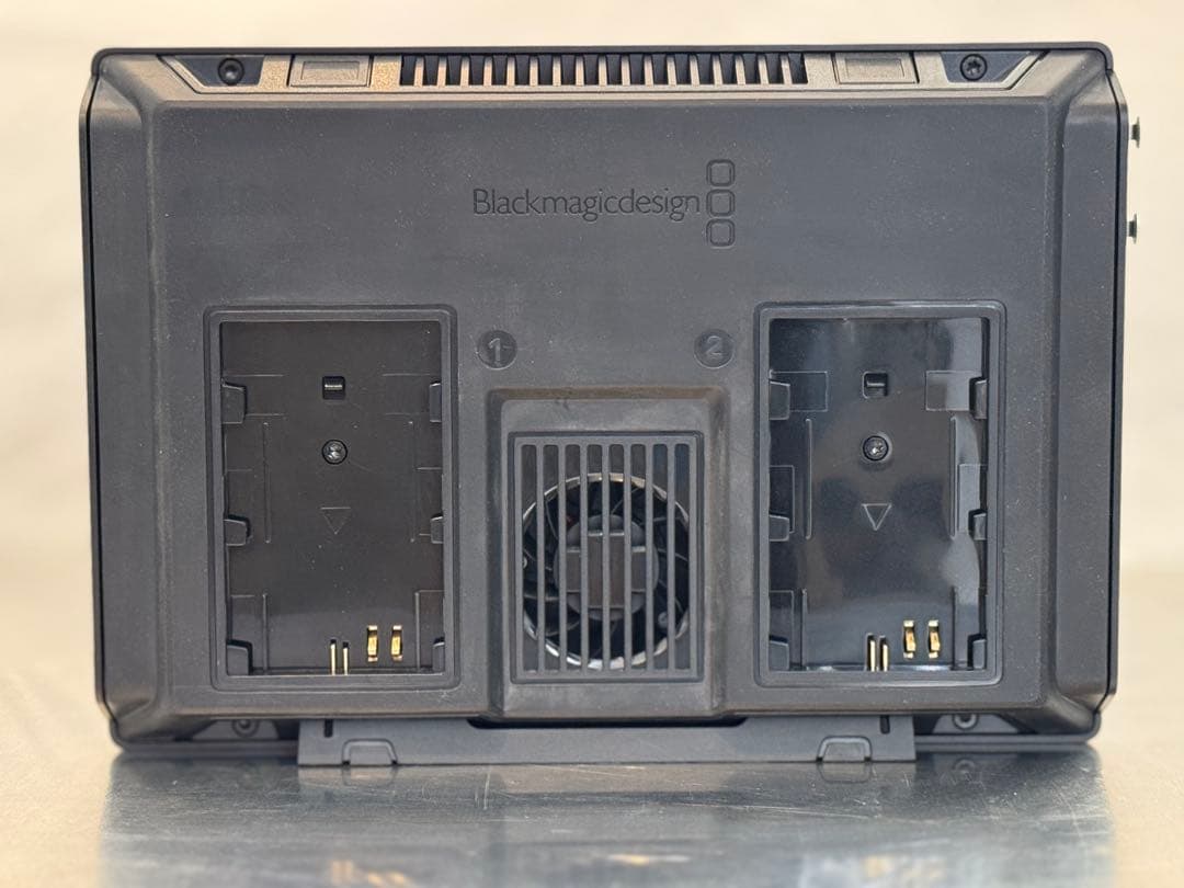 ビデオカメラ Blackmagic Video Assist 4K