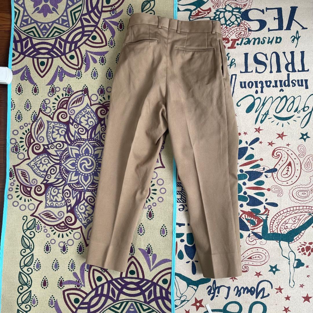 【極美品】NEAT コットンピケ テーパードタイプ ベージュ サイズ44